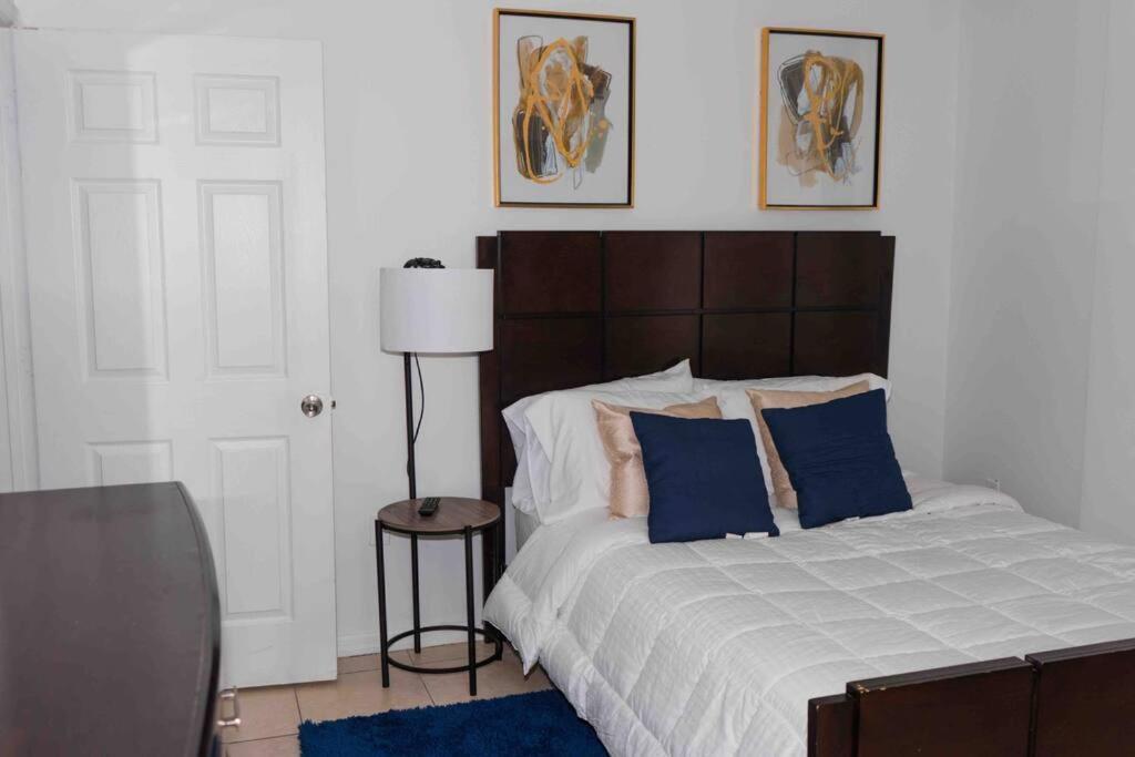 Newly Renovated Condo 5 Min From Airport Miami Luaran gambar